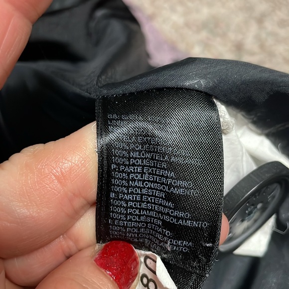 The northface longer body belted hooded ski jacket in excellent condition - Picture 13 of 15